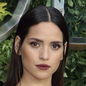 Adria Arjona