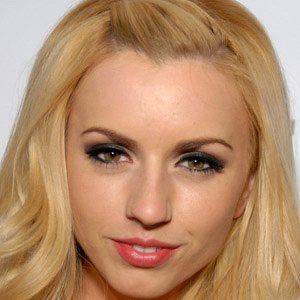 Lexi Belle