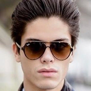 Classy Laurent