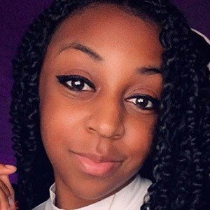 Jasmine CoupleReacts