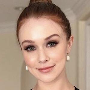Leanna Decker