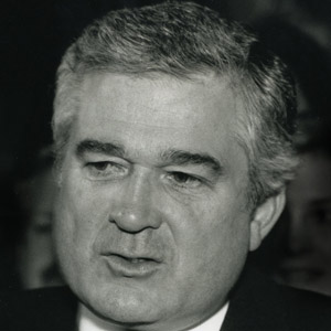 Louis V. Gerstner Jr.