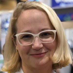 Jennifer L. Holm