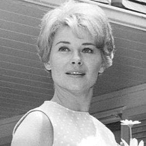 Hope Lange