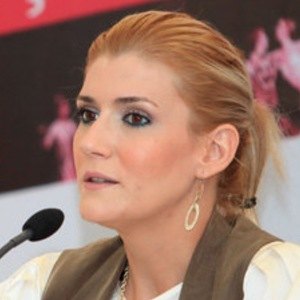 Ozge Uzun